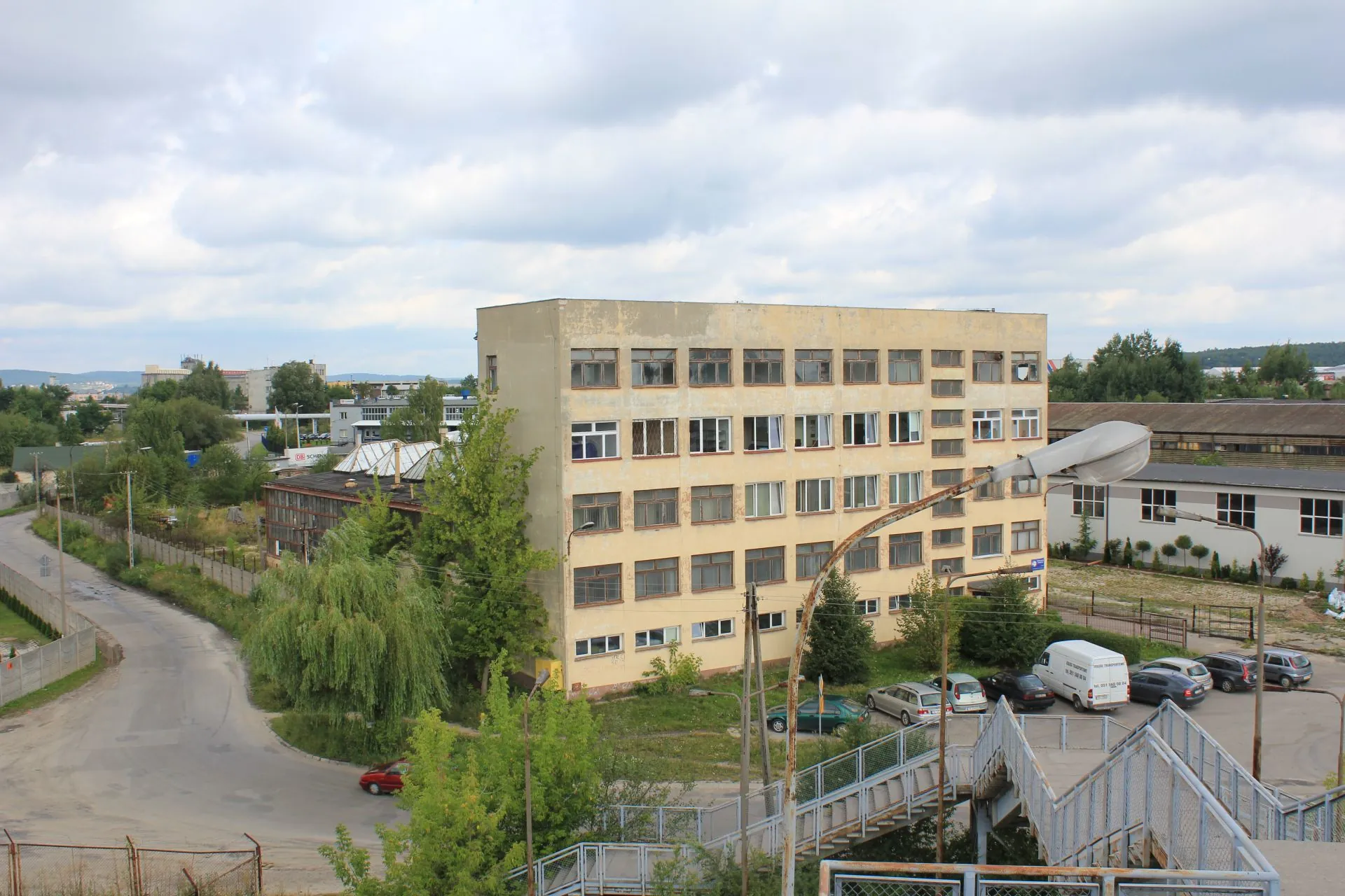 Budynek biurowy, pięciokondygnacyjny na sprzedaż w Kielcach, dzielnica Herby